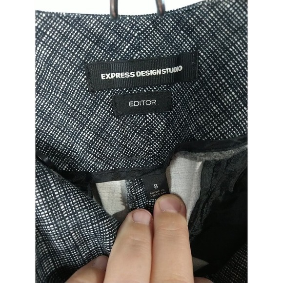 Express Editor Black White Striped/ Gingham Cropped Capri Flat Pant. Size 8 - Picture 10 of 14